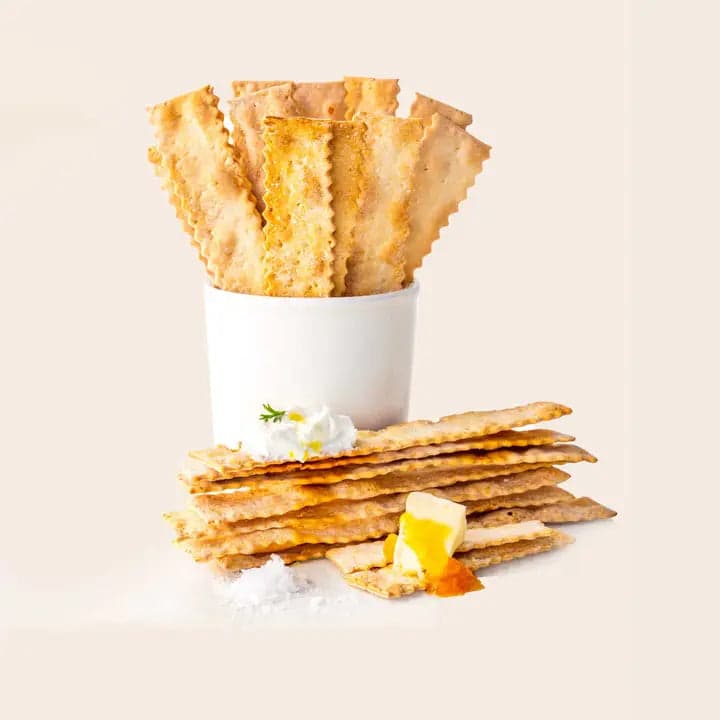 Olive Oil & Sel Gris Flatbread Crackers image 3