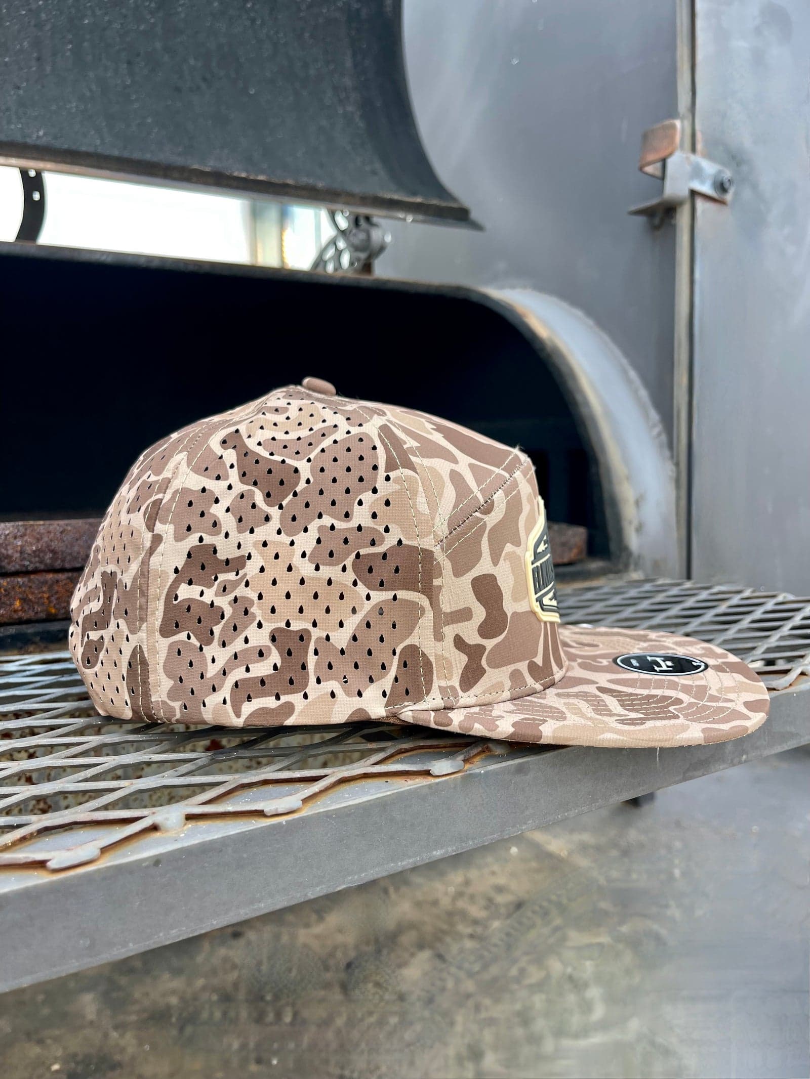 Ecc Camo Performance Snapback image 5